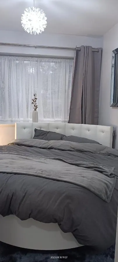 Lister Park Bradford Stylish 1Bed Coach House - Quiet & Tranquil Cottage & Parking 0*, Bradford (West Yorkshire)